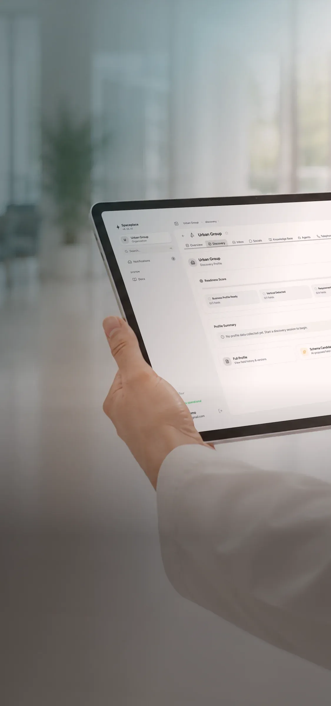 Healthcare hero (mobile)